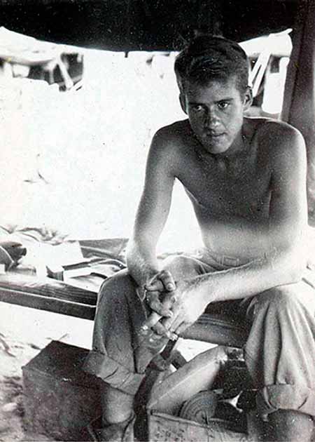 Eugene Sledge, alias Mazo, tras la batalla de Okinawa